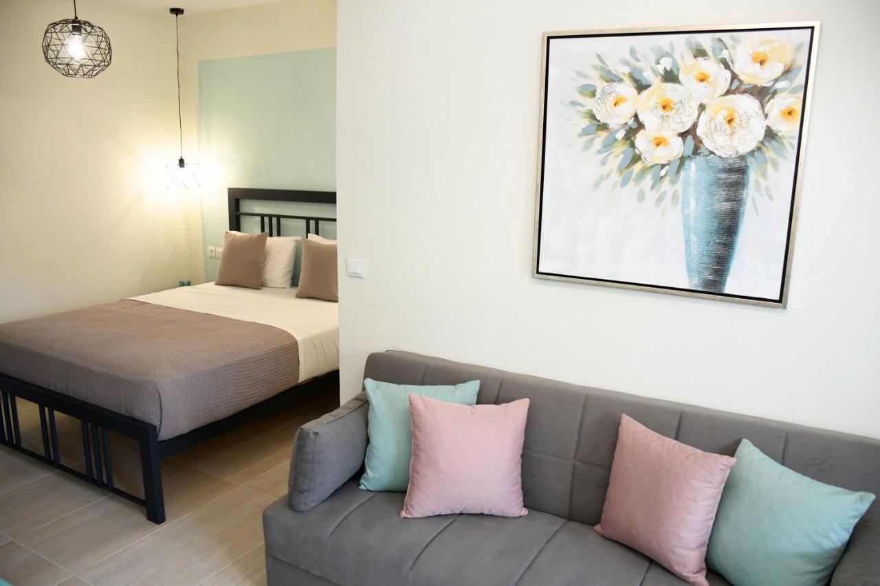 Theano Luxury Suites Nikiti מראה חיצוני תמונה