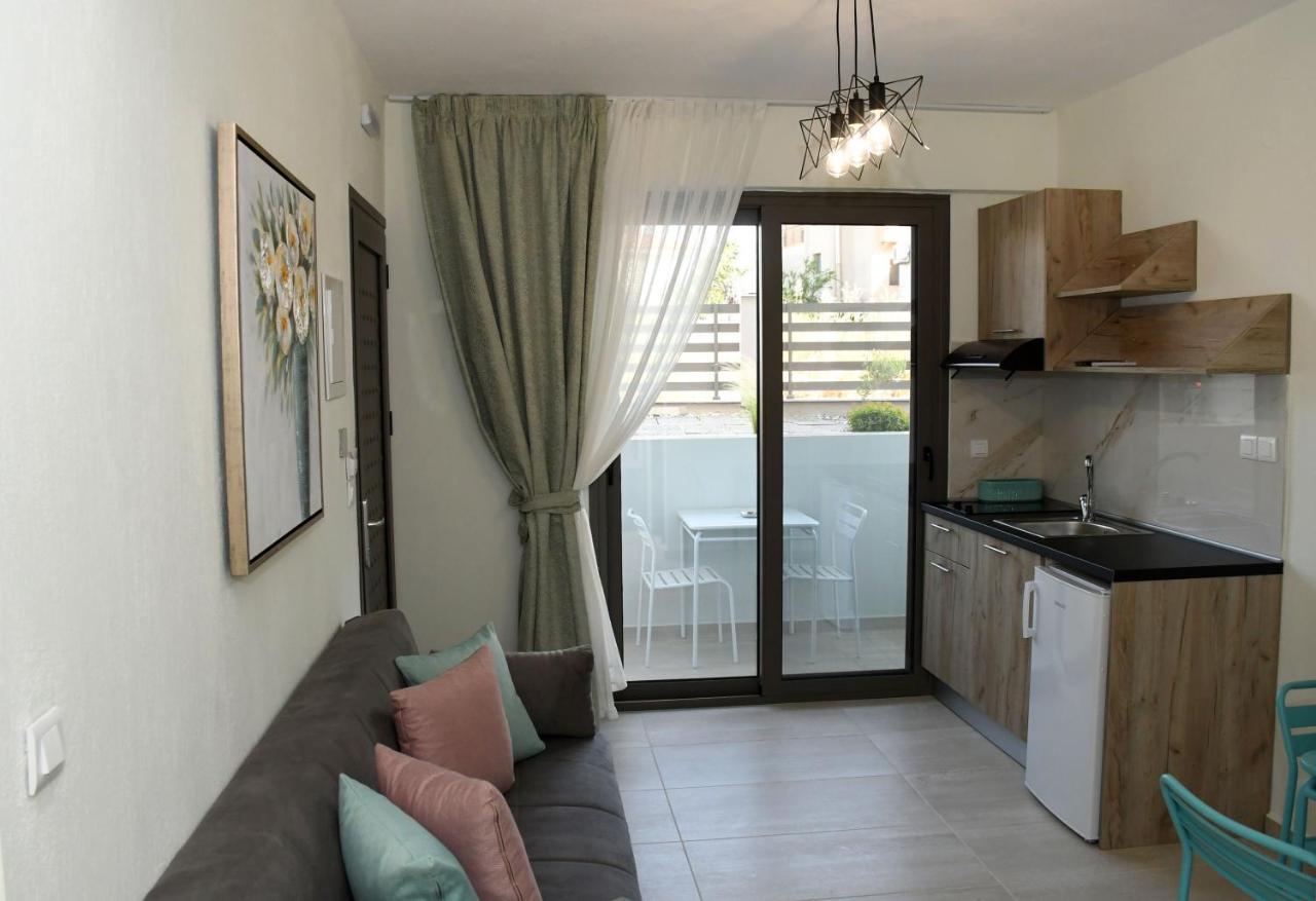 Theano Luxury Suites Nikiti מראה חיצוני תמונה
