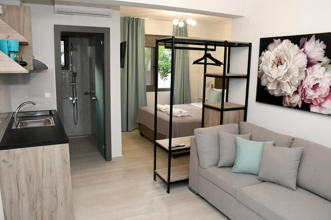Theano Luxury Suites Nikiti מראה חיצוני תמונה