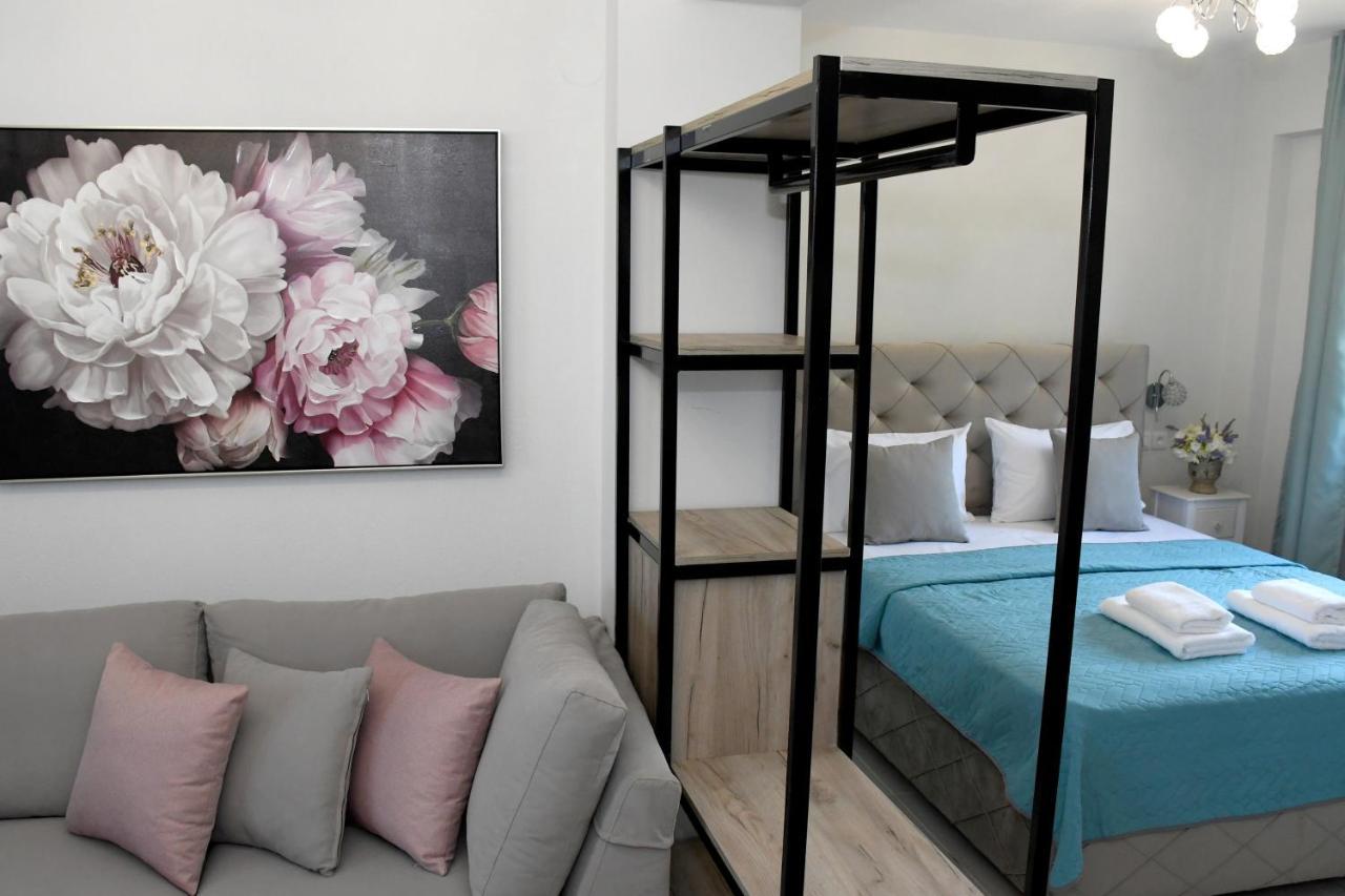 Theano Luxury Suites Nikiti מראה חיצוני תמונה