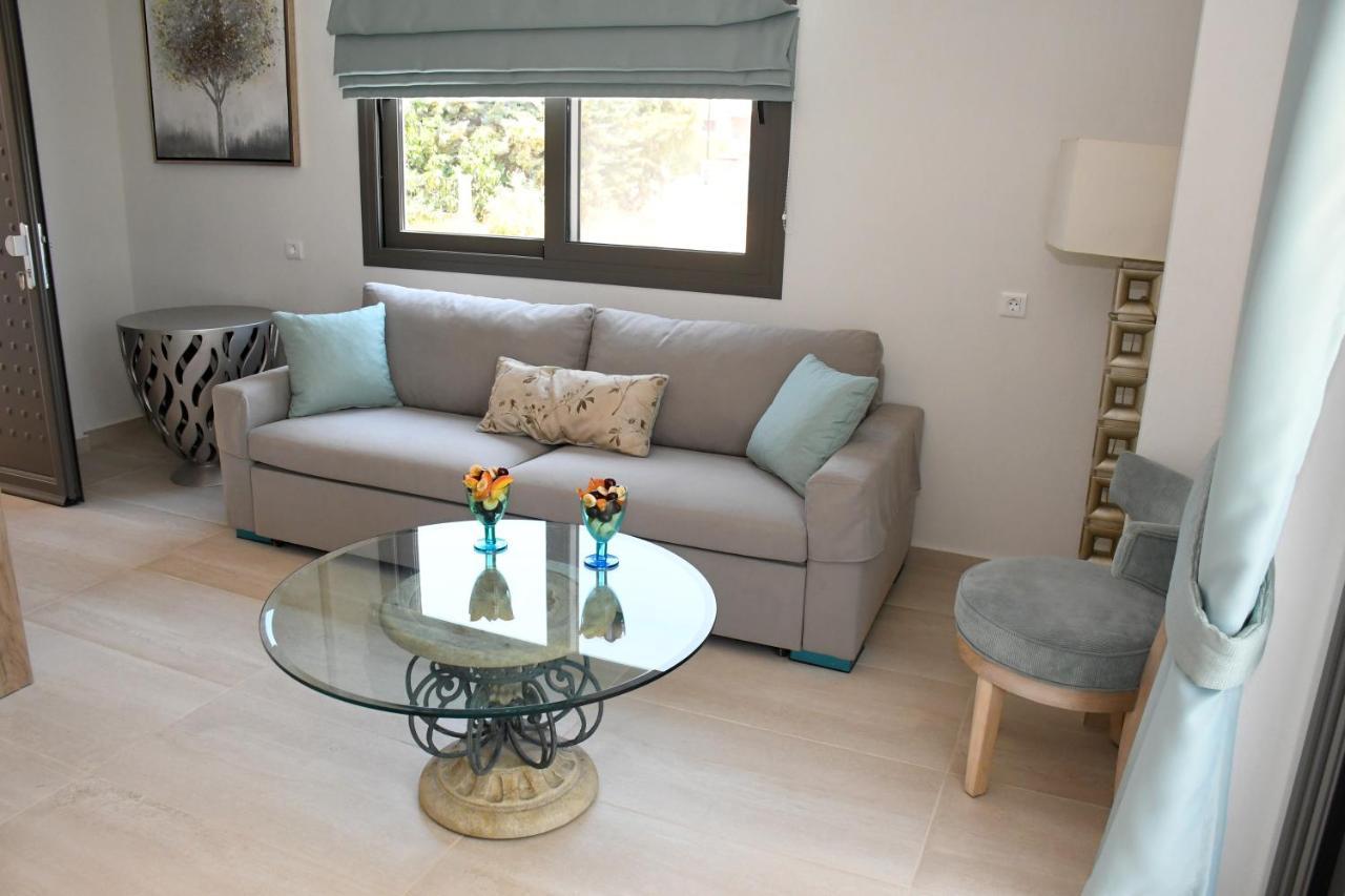 Theano Luxury Suites Nikiti מראה חיצוני תמונה