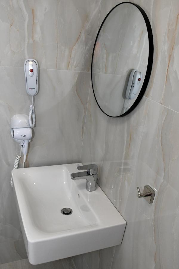 Theano Luxury Suites Nikiti מראה חיצוני תמונה