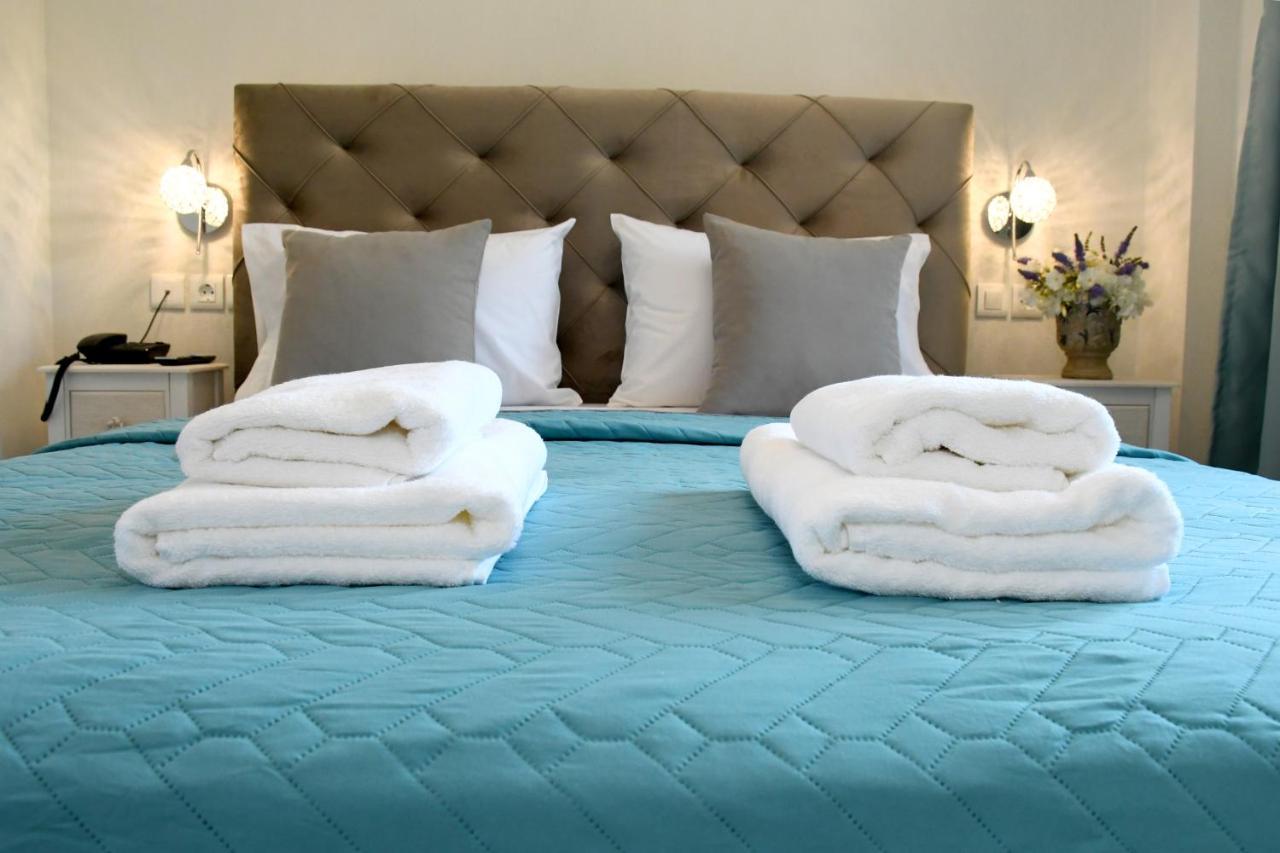 Theano Luxury Suites Nikiti מראה חיצוני תמונה